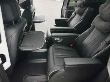 2024 Xpeng X9 с пробегом 36 700 км