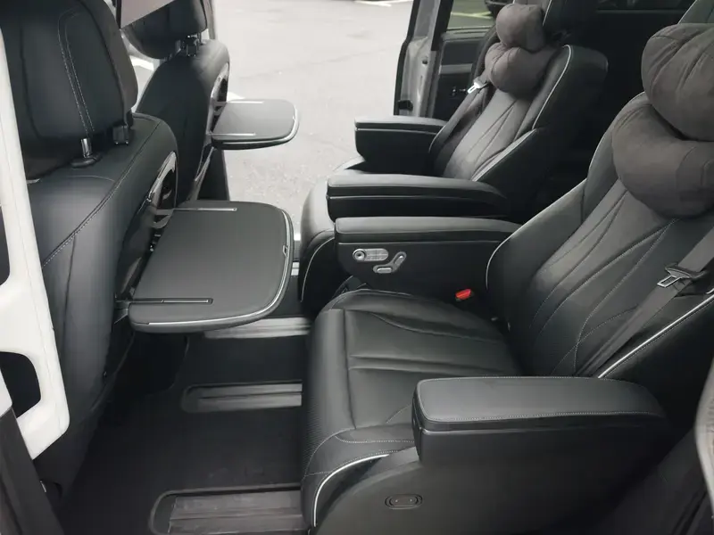 2024 Xpeng X9 с пробегом 36 700 км