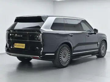 2025 Zeekr 9X с пробегом 8 300 км
