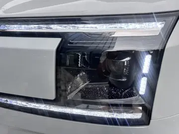 2025 Zeekr 9X с пробегом 20 100 км