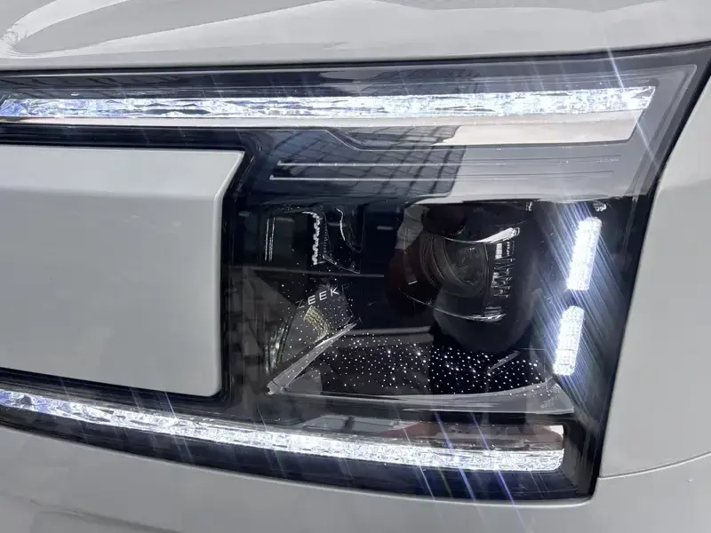 2025 Zeekr 9X с пробегом 20 100 км