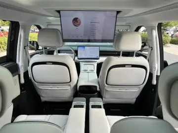 2024 Xpeng X9 с пробегом 44 000 км