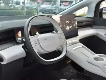 2024 Xpeng X9 с пробегом 44 000 км