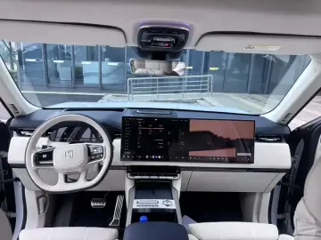 2025 Zeekr 9X с пробегом 20 100 км