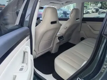 2026 Luxeed R7 с пробегом 15 000 км