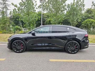 2026 Luxeed R7 с пробегом 7 000 км