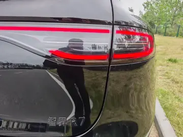 2026 Luxeed R7 с пробегом 7 000 км