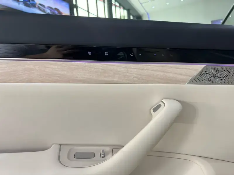 2026 Luxeed R7 с пробегом 7 000 км