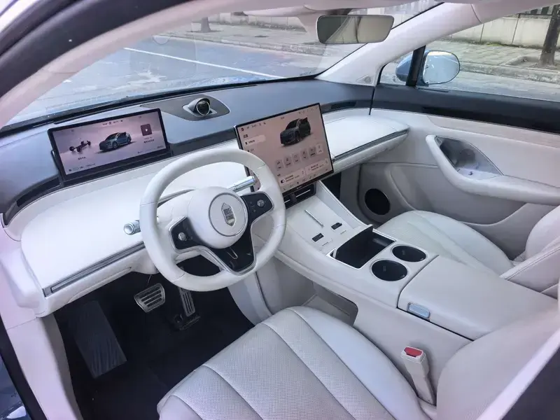 2026 Luxeed R7 с пробегом 29 000 км