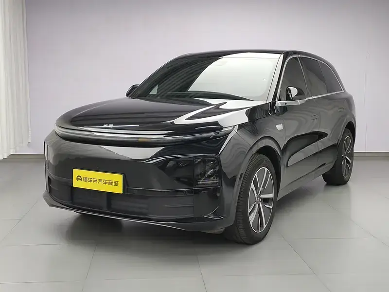 2024 Li Auto (Lixiang) L6 с пробегом 69 000 км