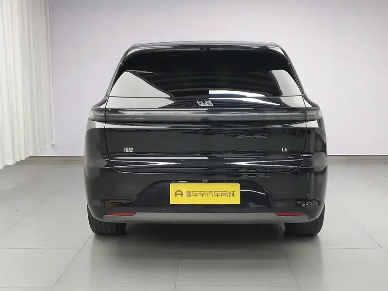 2024 Li Auto (Lixiang) L6 с пробегом 69 000 км