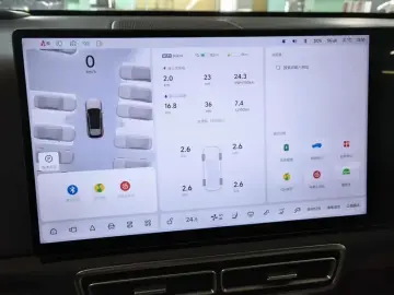 2025 Li Auto (Lixiang) L6 с пробегом 14 500 км