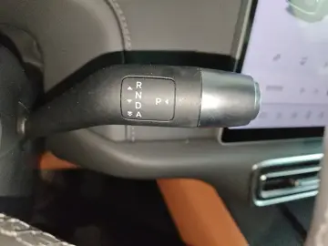 2025 Li Auto (Lixiang) L6 с пробегом 11 100 км