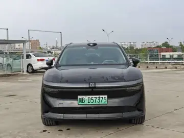 2025 Zeekr 7X с пробегом 23 000 км