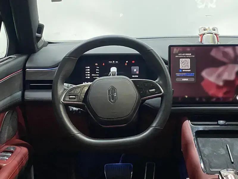 2023 Aito M5 с пробегом 44 300 км