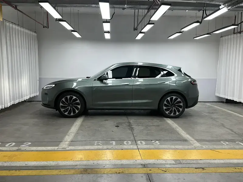 2022 Aito M5 с пробегом 102 900 км