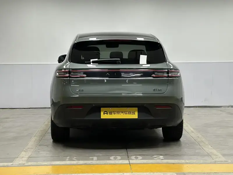 2022 Aito M5 с пробегом 102 900 км
