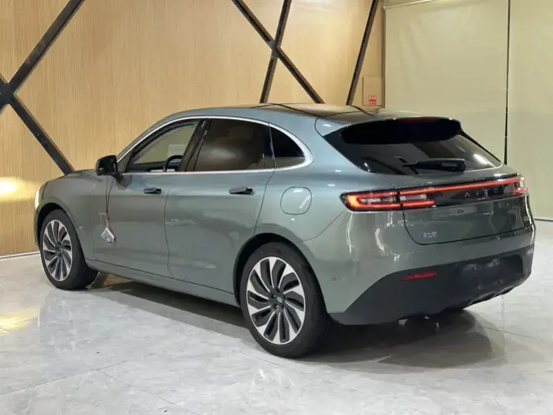 2022 Aito M5 с пробегом 91 000 км