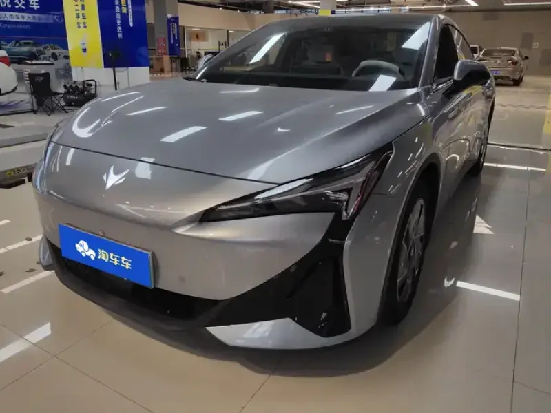 2024 Arcfox Alpha S5 с пробегом 39 000 км