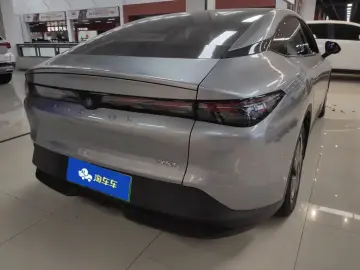 2024 Arcfox Alpha S5 с пробегом 39 000 км