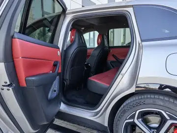 2026 Aito M6 с пробегом 12 000 км