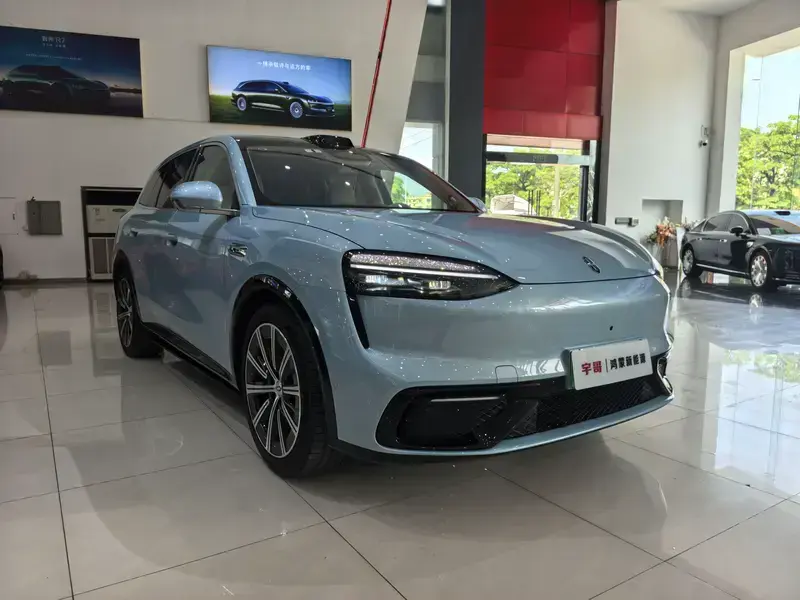 2026 Aito M6 с пробегом 4 500 км