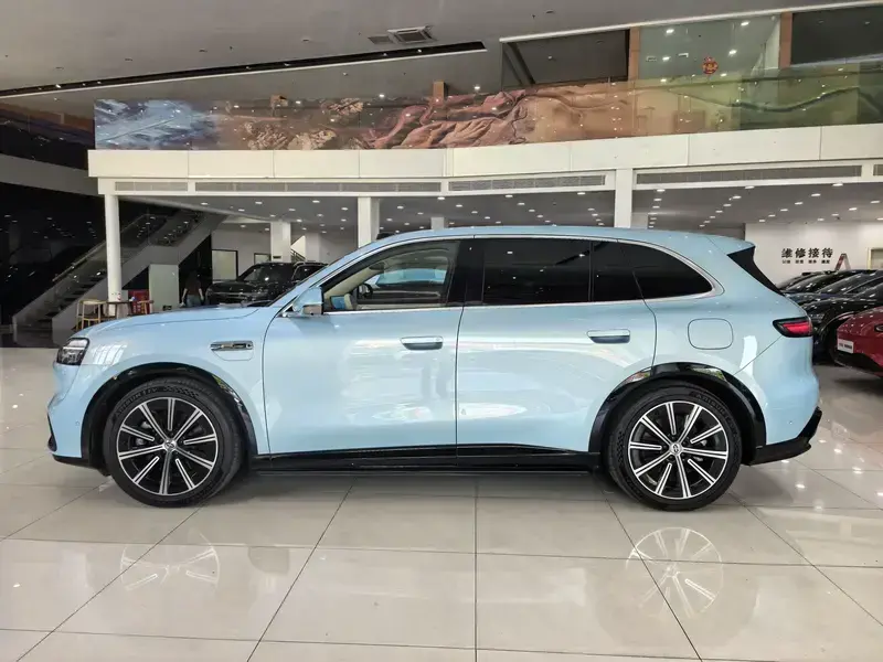 2026 Aito M6 с пробегом 4 500 км