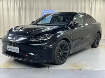 2022 Arcfox Alpha S с пробегом 36 000 км