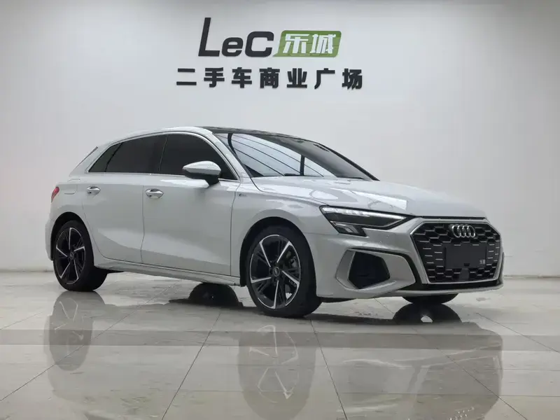 2024 Audi A3 с пробегом 25 000 км