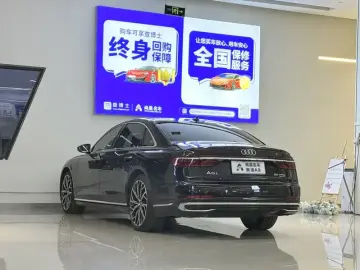 2024 Audi A8 с пробегом 14 000 км