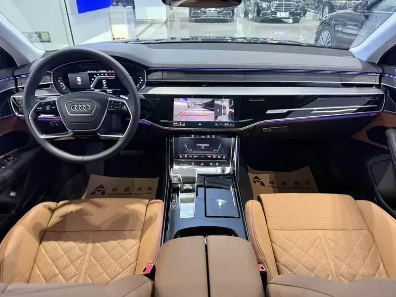 2024 Audi A8 с пробегом 14 000 км