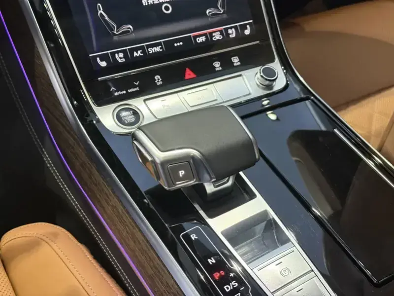 2024 Audi A8 с пробегом 14 000 км