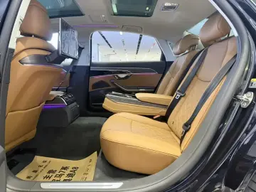 2024 Audi A8 с пробегом 14 000 км