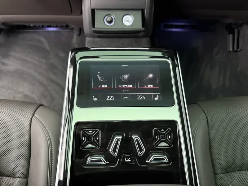 2025 Audi A8 с пробегом 55 000 км