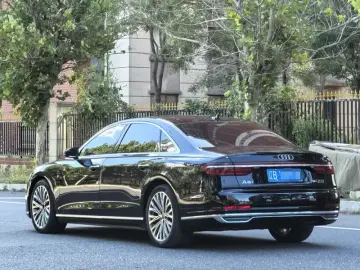 2021 Audi A8 с пробегом 71 000 км