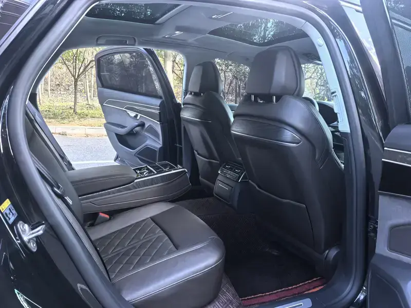 2021 Audi A8 с пробегом 71 000 км