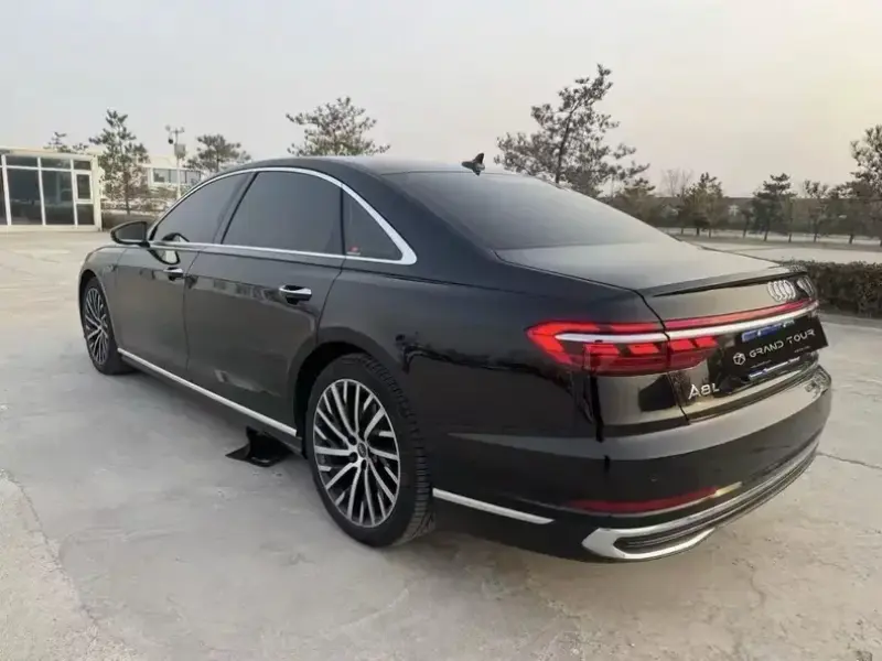 2024 Audi A8 с пробегом 48 000 км