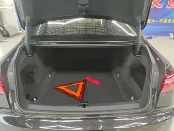 2024 Audi A8 с пробегом 48 000 км