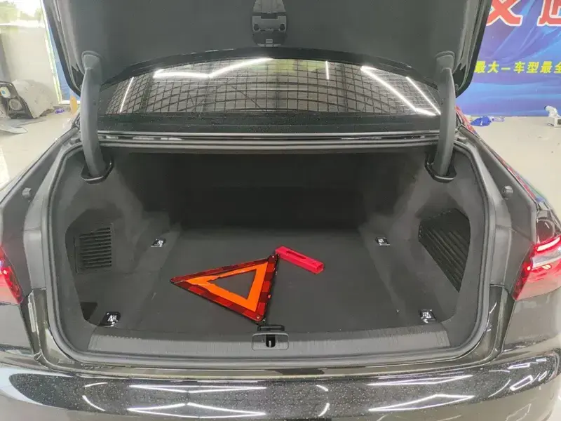2024 Audi A8 с пробегом 48 000 км