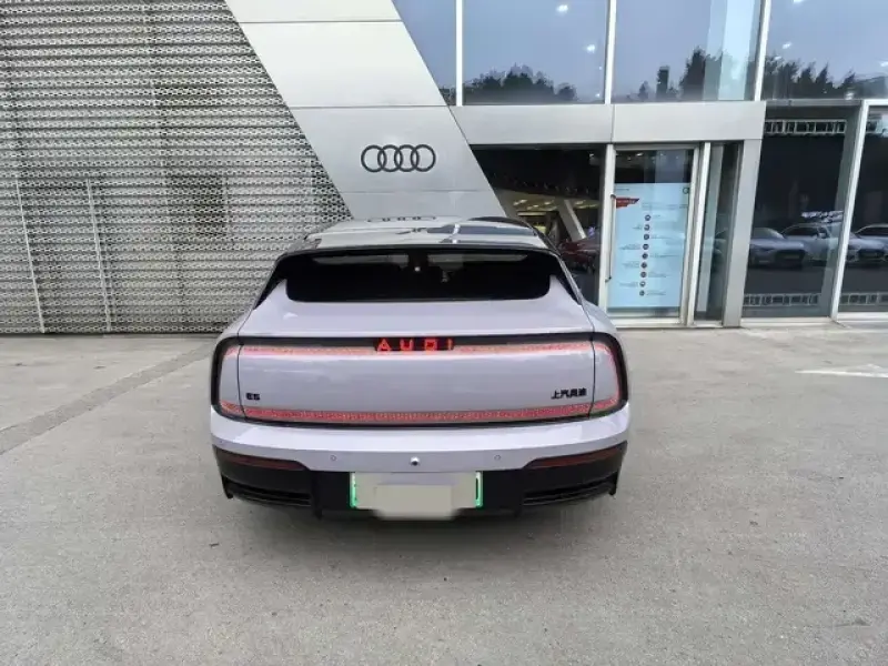 2026 Audi E5 с пробегом 7 800 км