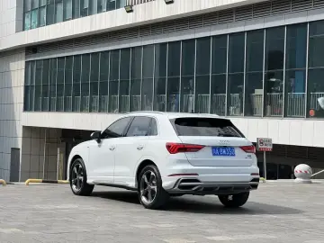 2020 Audi Q3 с пробегом 74 000 км