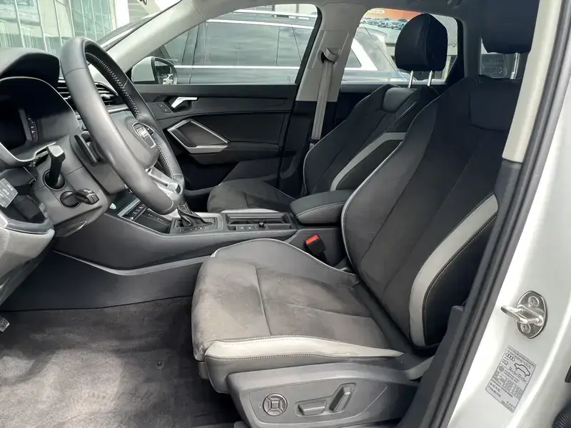 2020 Audi Q3 с пробегом 74 000 км