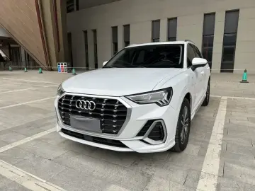 2021 Audi Q3 с пробегом 93 000 км