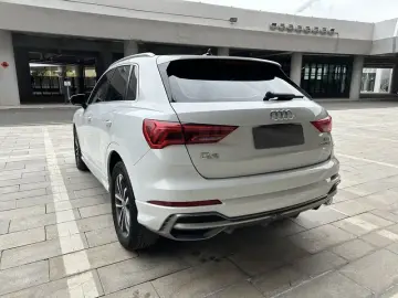 2021 Audi Q3 с пробегом 93 000 км