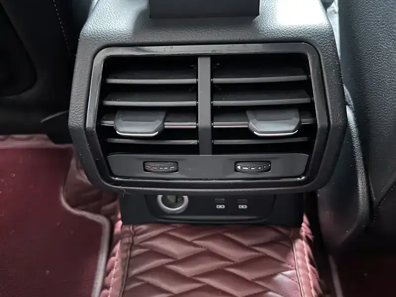 2021 Audi Q3 с пробегом 93 000 км
