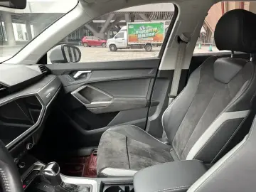 2021 Audi Q3 с пробегом 93 000 км