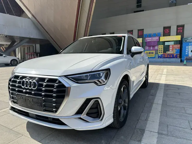 2019 Audi Q3 с пробегом 72 000 км