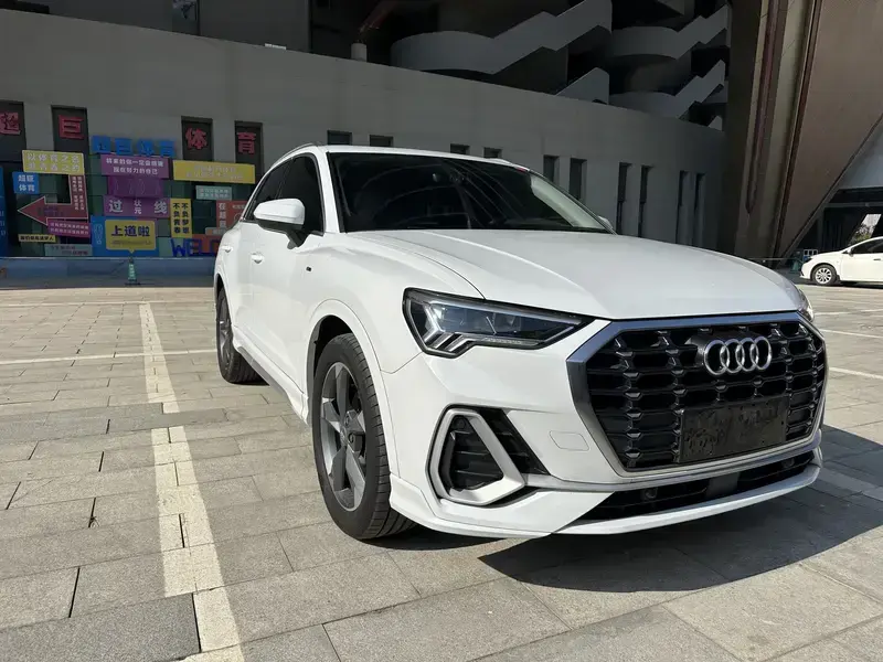 2019 Audi Q3 с пробегом 72 000 км