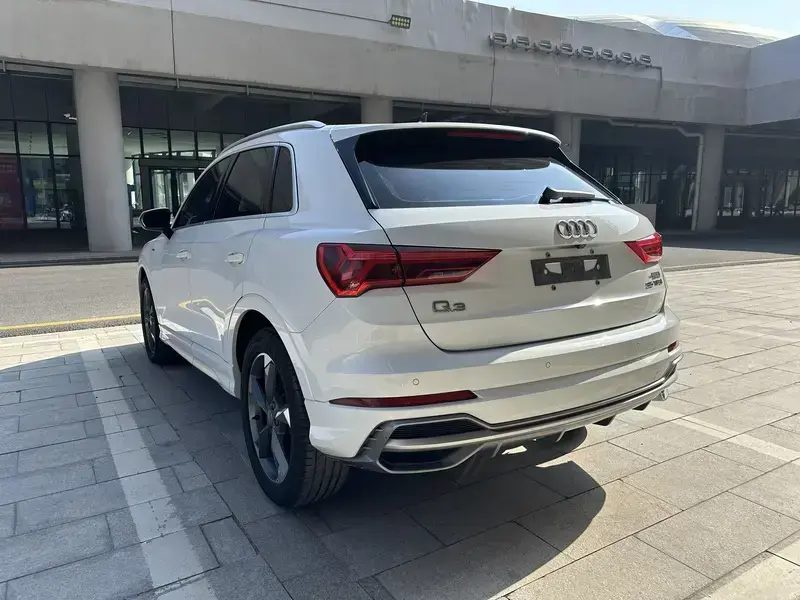 2019 Audi Q3 с пробегом 72 000 км