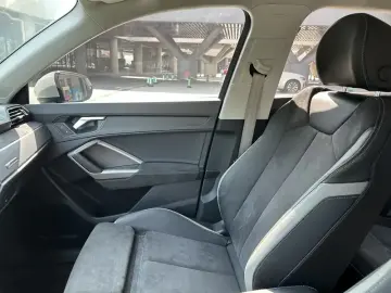 2019 Audi Q3 с пробегом 72 000 км